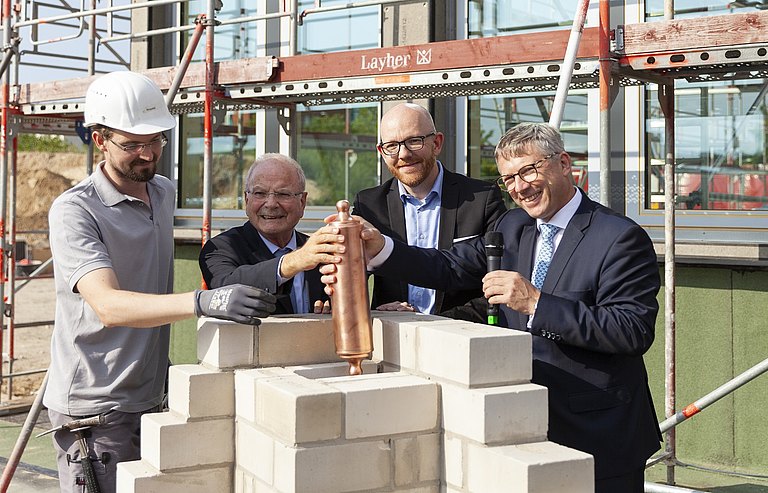 Grundsteinzeremonie_Handwerkerhaus.jpg  